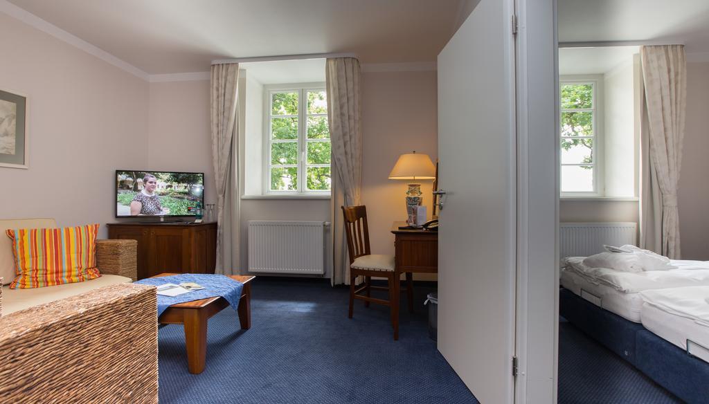 Hotel Badehaus Goor Putbus Ngoại thất bức ảnh