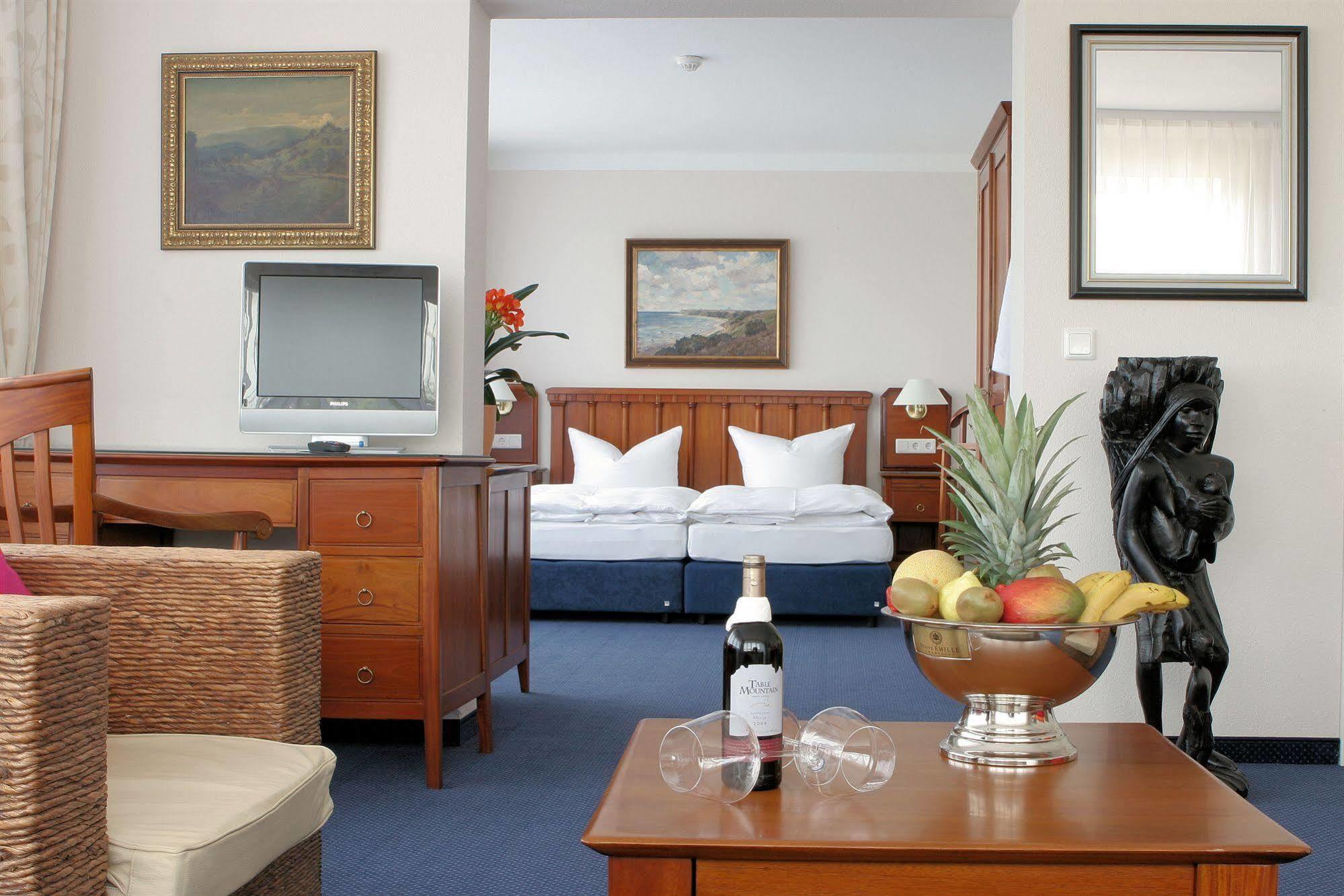 Hotel Badehaus Goor Putbus Ngoại thất bức ảnh