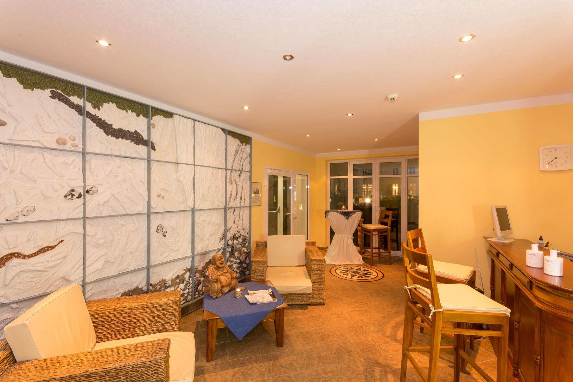 Hotel Badehaus Goor Putbus Ngoại thất bức ảnh