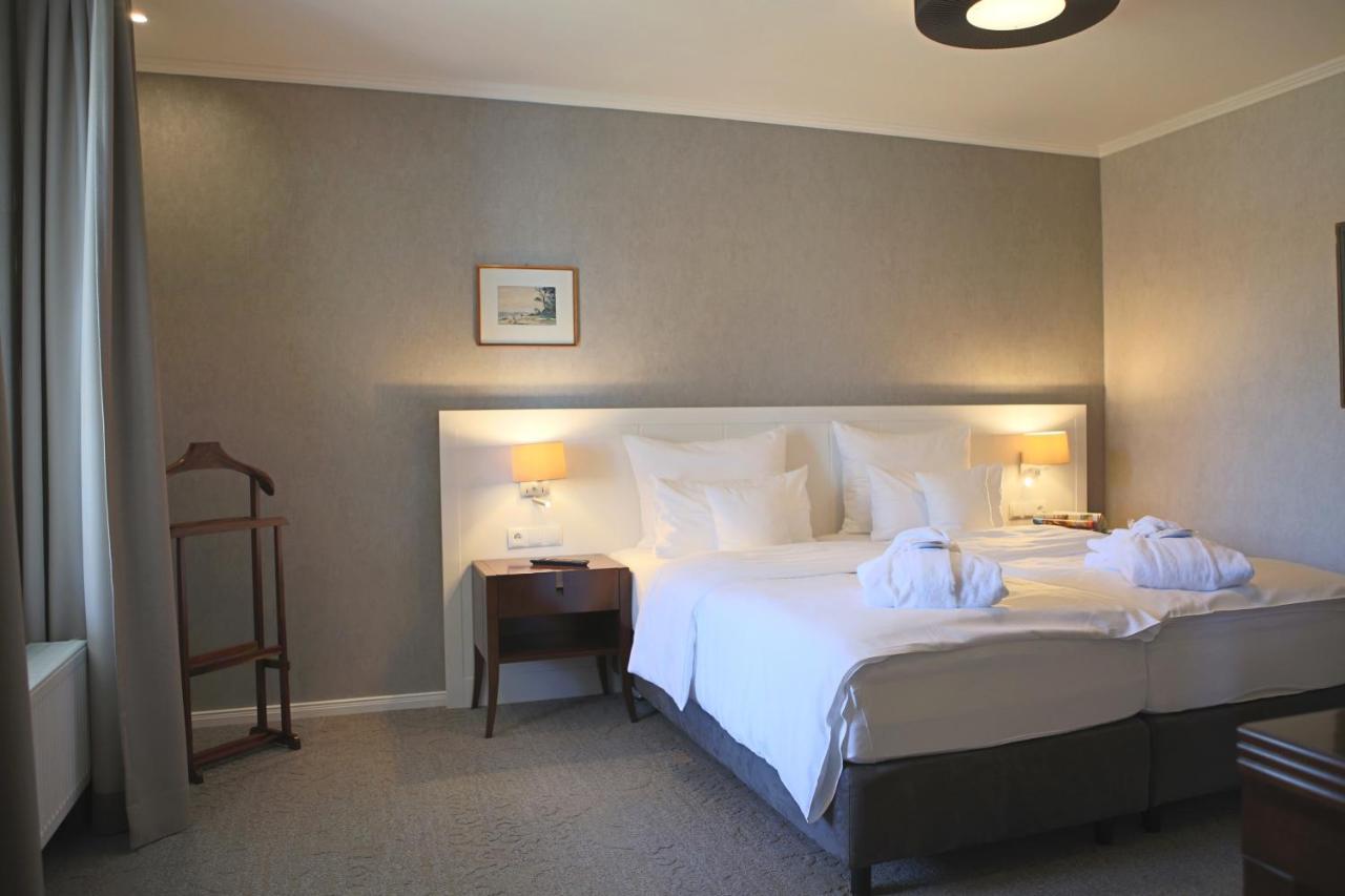 Hotel Badehaus Goor Putbus Ngoại thất bức ảnh